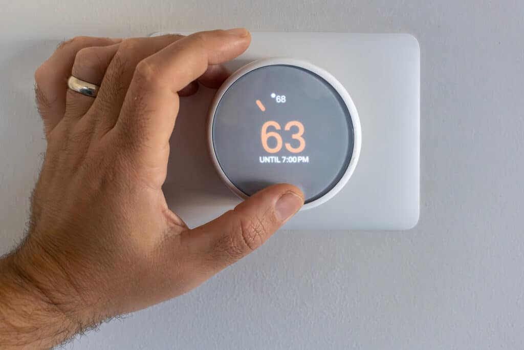 Smart thermostat settings to save on energy bills.